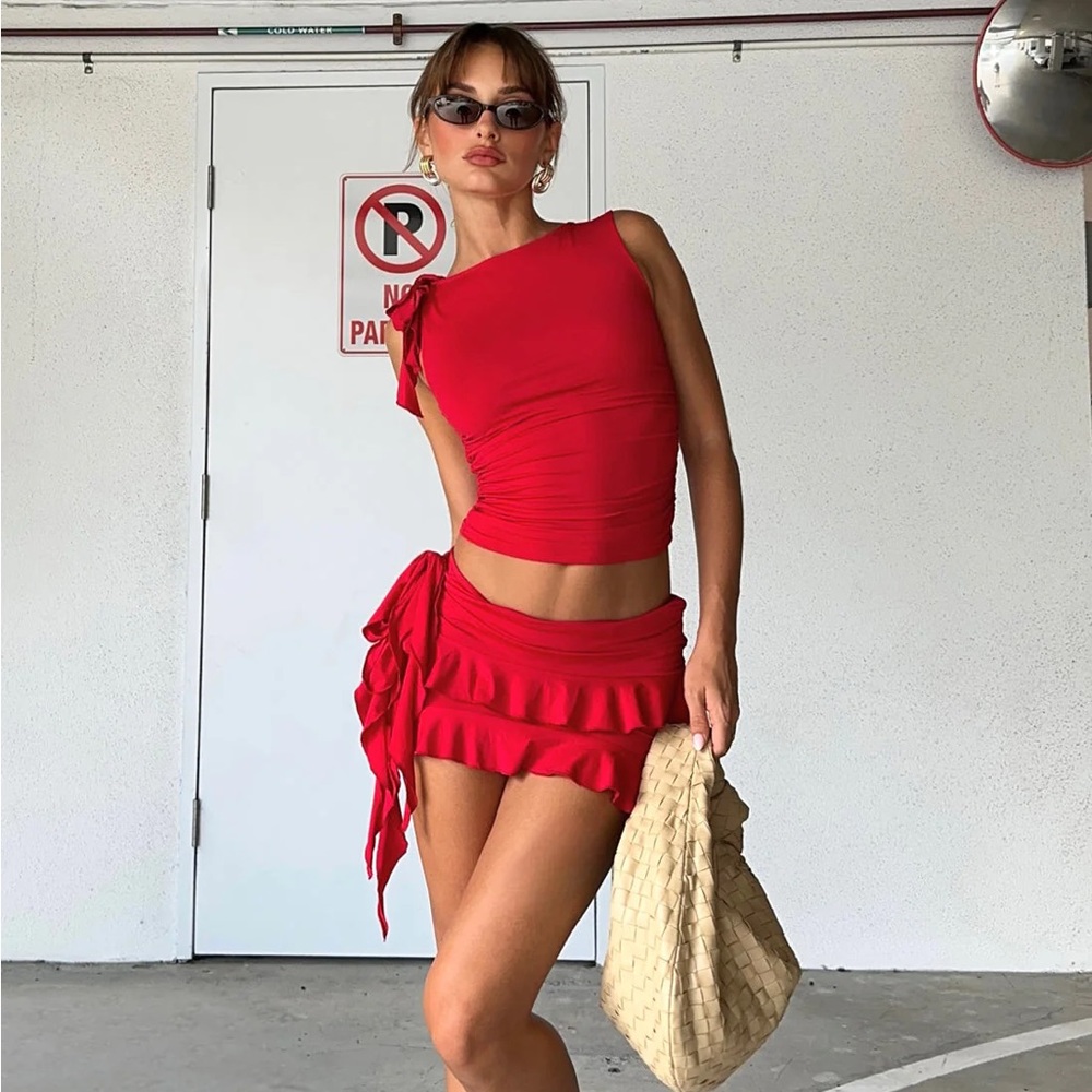 Lioness RENDEZVOUS TOP | CRIMSON C12